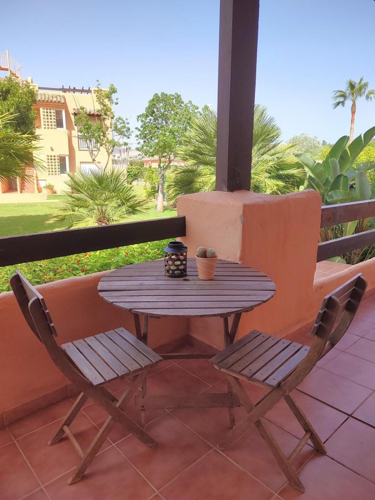 Casares Del Sol Apartment Екстериор снимка