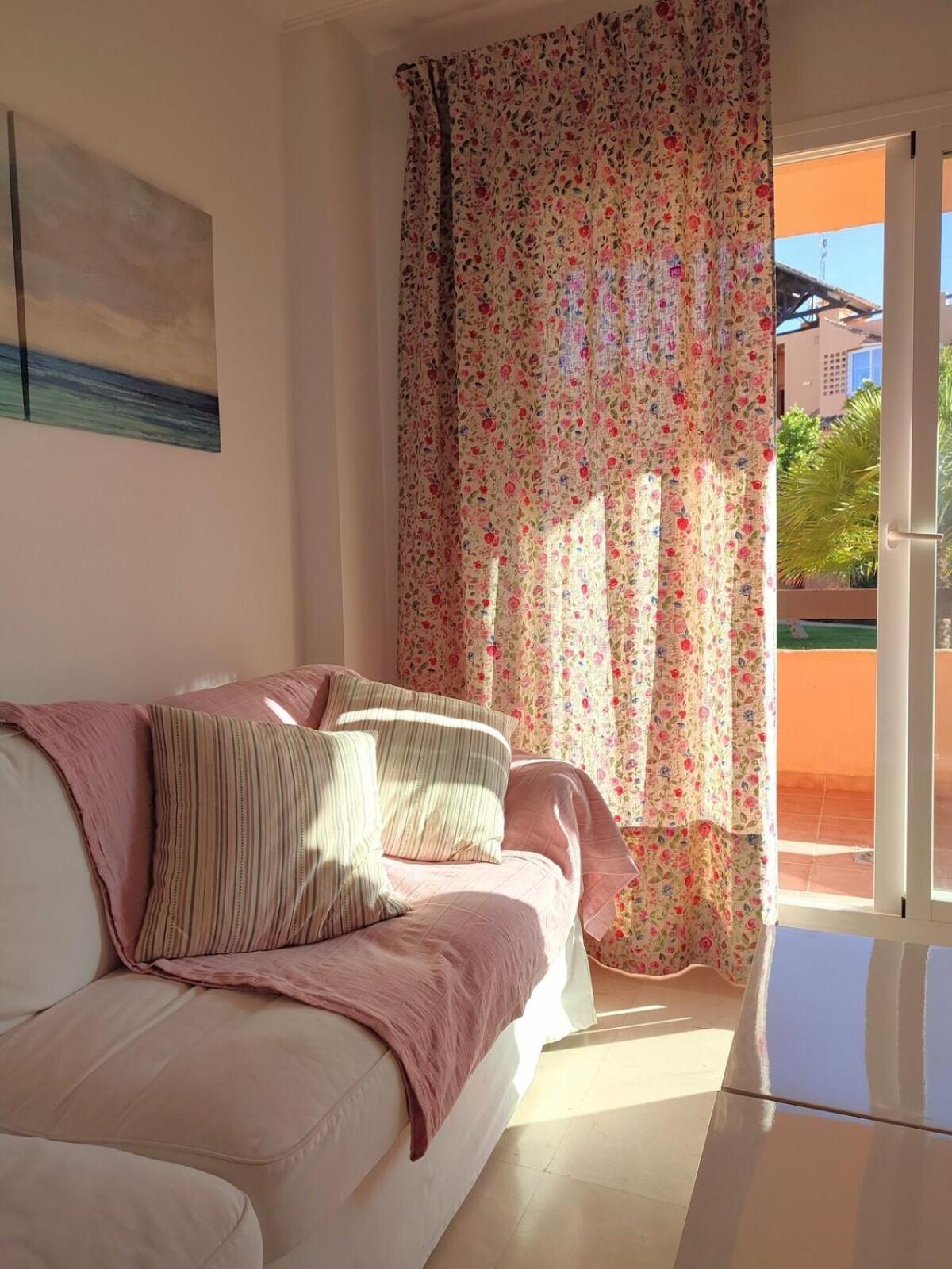 Casares Del Sol Apartment Екстериор снимка